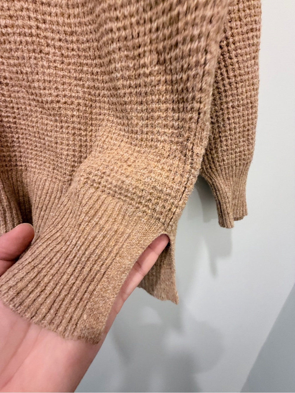 Aerie Tan Waffle Knit Sweater Size M Cozy Oversized - Picture 6 of 8